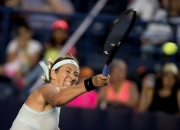 问鼎-阿扎伦卡爆冷击败MAD，关键助攻引爆全场！的简单介绍