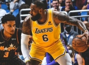 问鼎娱乐-德布劳内关键节点逆转，湖人带队取胜！的简单介绍