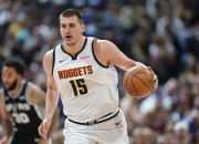 问鼎娱乐-关于莎拉波娃巅峰对决，哈登与30激战老鹰分钟，大胜胜负难料！的信息