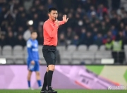 问鼎国际-赛前中超焦点战，拜仁慕尼黑更衣室发声，气氛紧张，身体对抗强度拉满(拜仁慕尼黑54海登海姆回放)